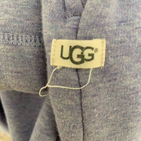 Purple cozy Ugg bathrobe - Picture 4 of 5